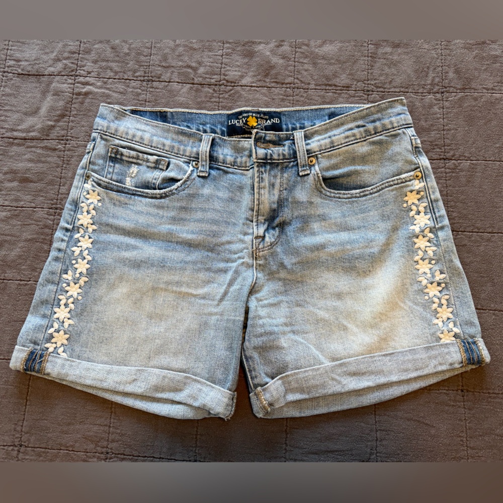 Women’s Lucky Shorts